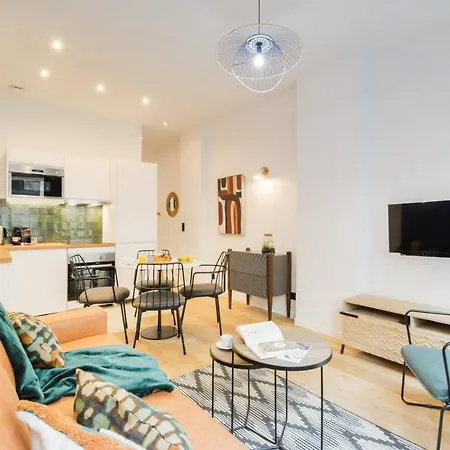 Appart-4Pers-1Chambre-Republique-Gare De L'Est Appartement *
