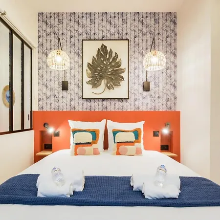 New And Renovated Amazing Flat In Heart Of Apartamento